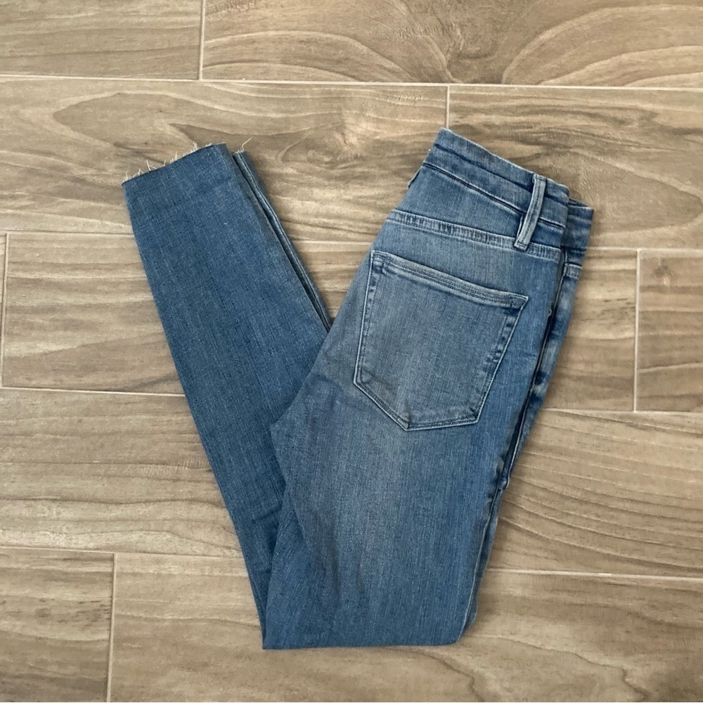 Good American Good Waist Jeans - Picture 5 of 6